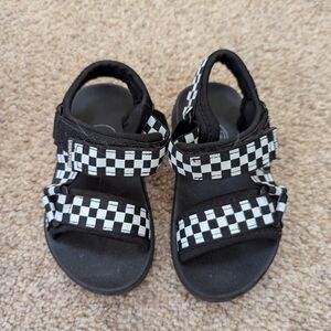 Urban Pines Parhfinder Sandals